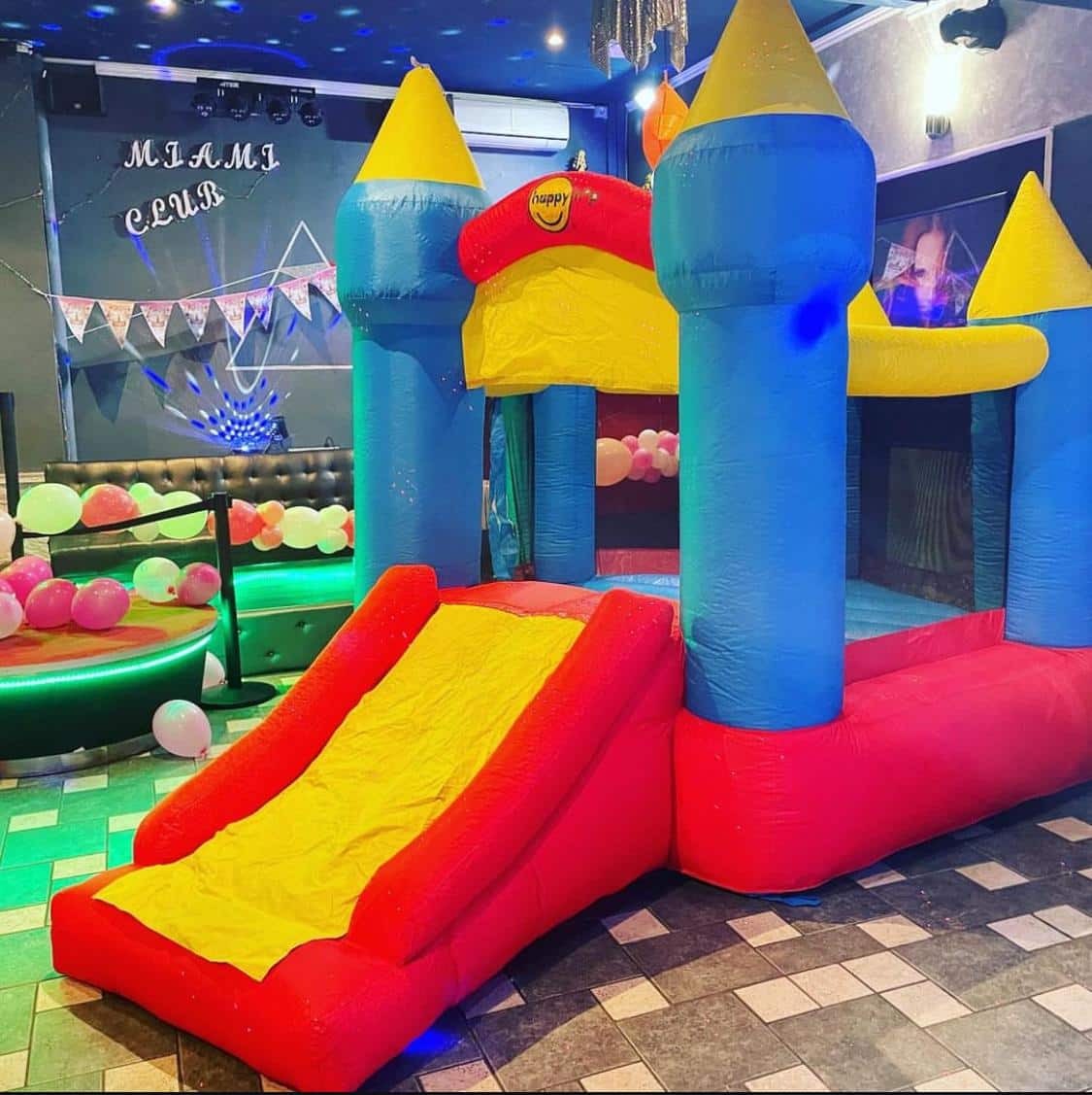 Miami Club - Spazio pomeridiano per feste bimbi e cerimonie