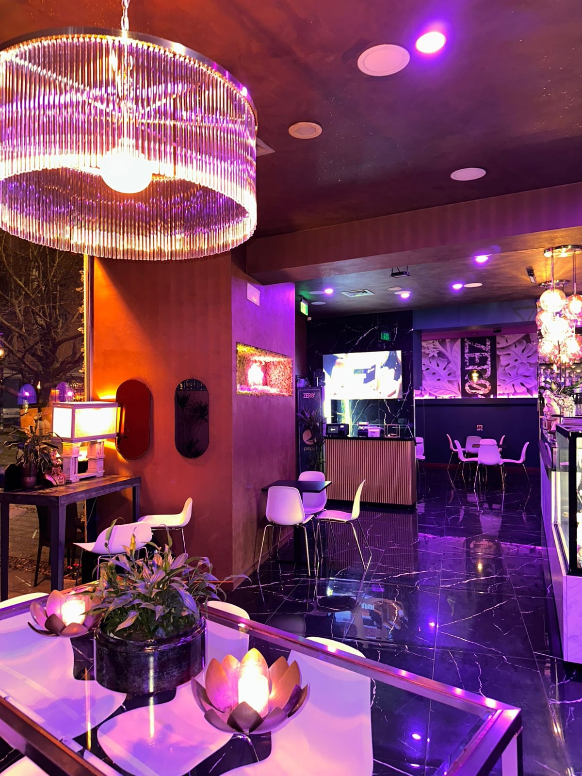 Zero7 Lounge Bar