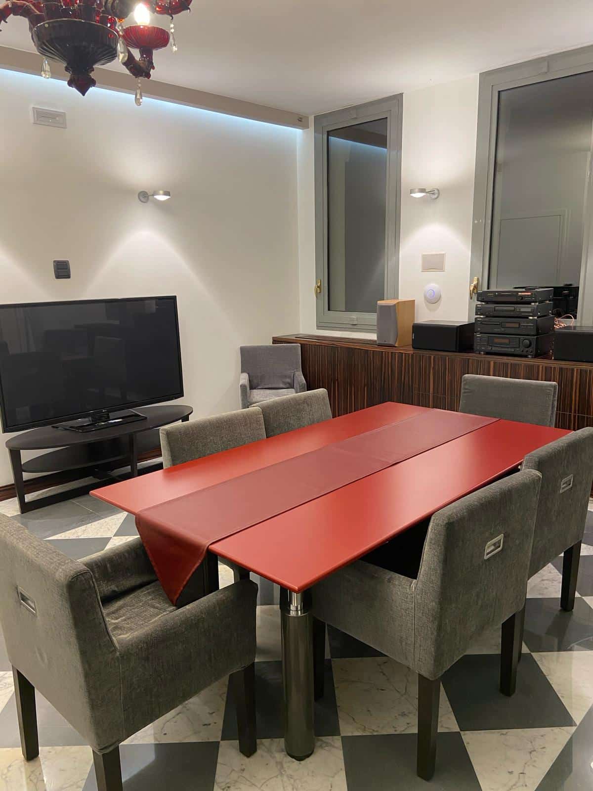 Sala meeting COWO Magenta