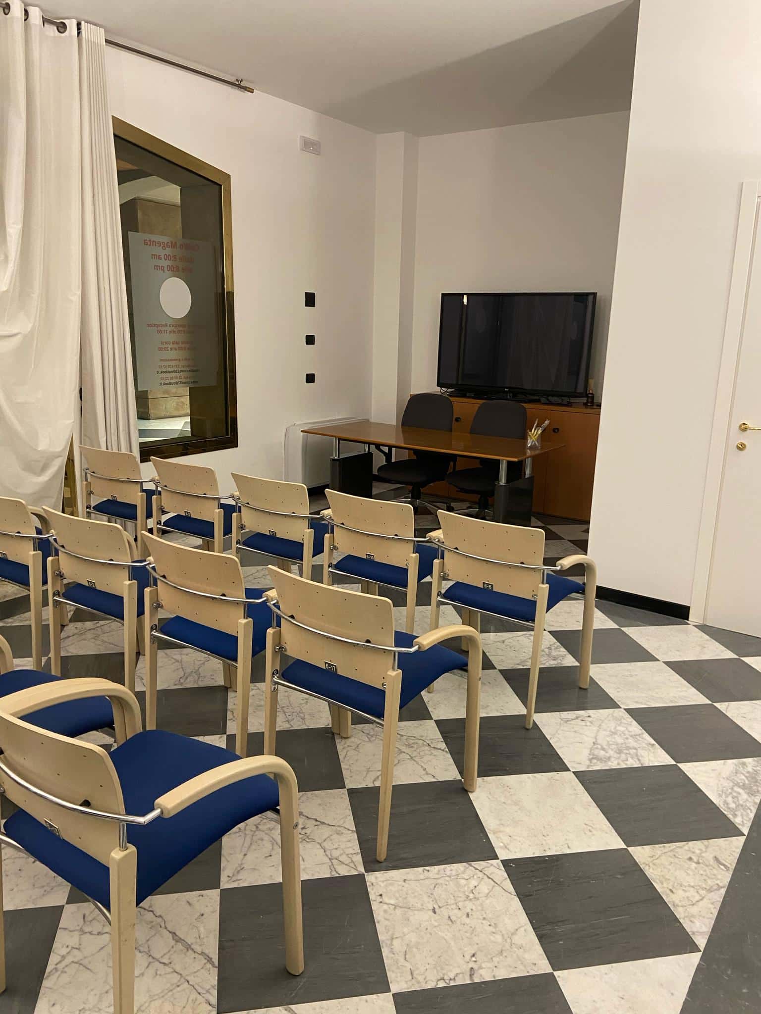 Sala corsi COWO Magenta